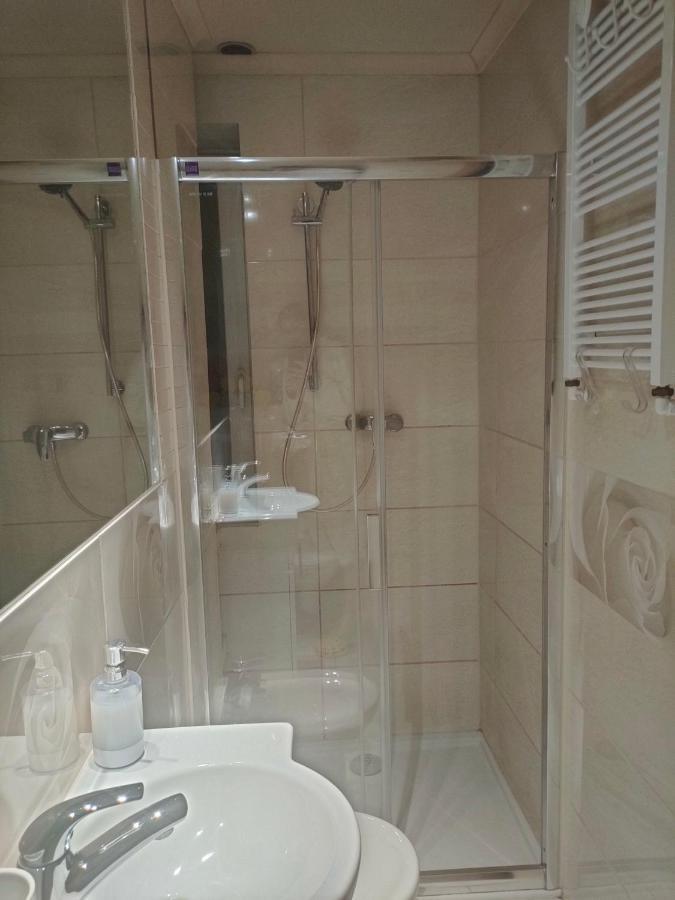 Marlove Apartment วรอตซวาฟ ภายนอก รูปภาพ
